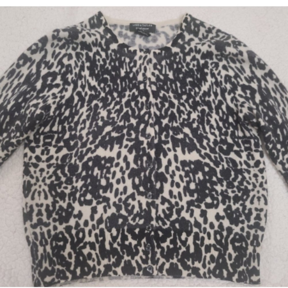 Lord And Taylor Womens 100% Cashmere Cardigan Knit sz M, Animal Print, Buttons